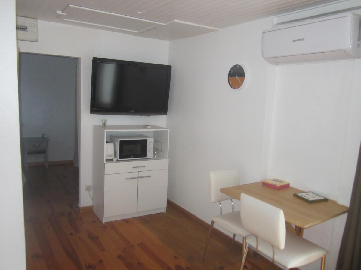 Studio Avec Piscine Sur 3000 Metres De Terrain Apartment Marcorignan Ngoại thất bức ảnh